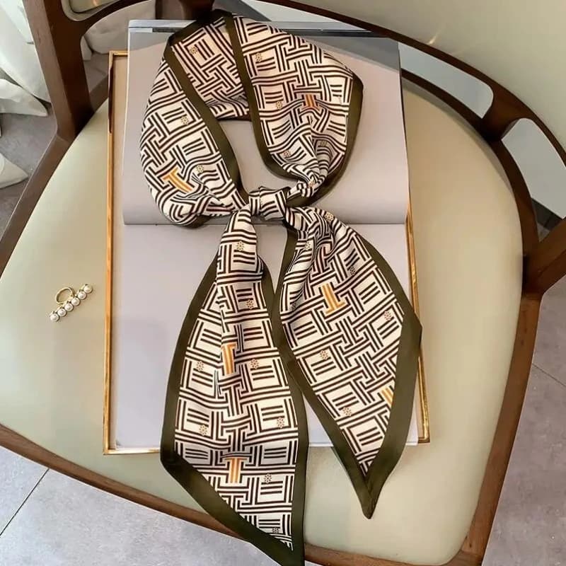 Sciarpe di seta magre con geometria di lusso Sciarpe da donna Foulard Fazzoletto da collo Nastri per borse da donna Cravatta da ufficio in morbido raso Fascia per capelli femminile Regalo