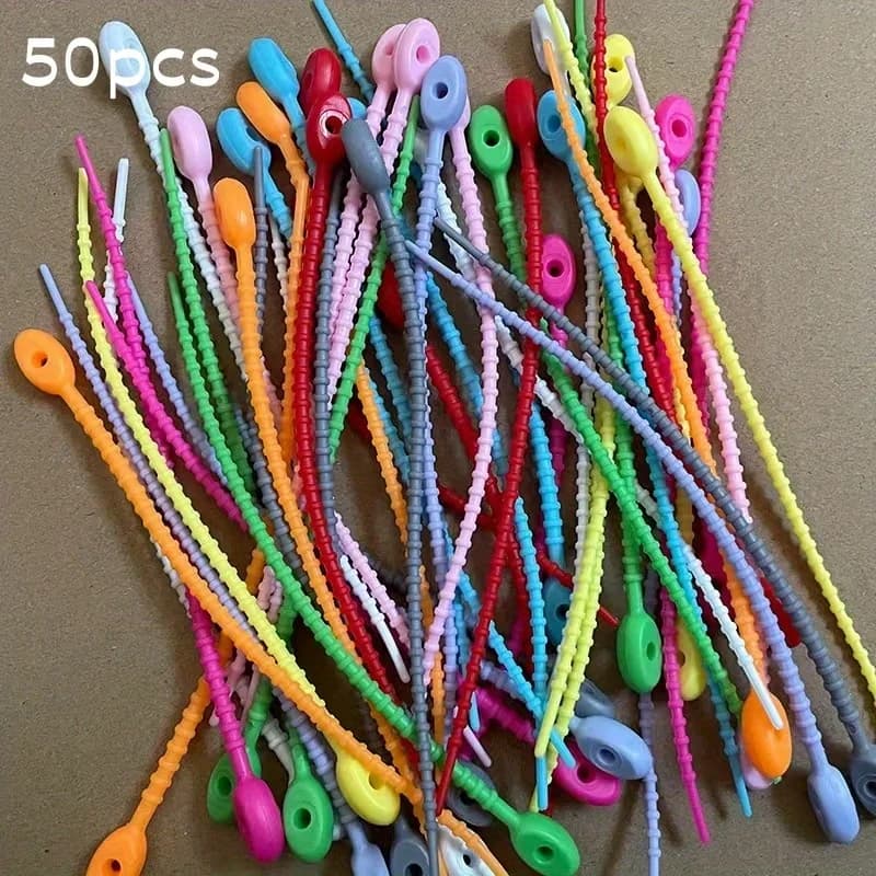 Organizzatore di cavi in silicone riutilizzabile: fascette per cavi, tasche con cerniera e cinghie intrecciate per la gestione ordinata dei cavi e dei cavi