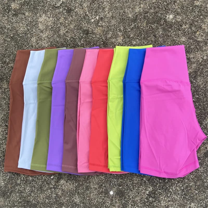 Pantaloncini da yoga da palestra da donna Pantaloncini sportivi a vita alta Leggings corti morbidi e aderenti Fit Butt Lift Running Abbigliamento sportivo da ciclismo con tasche