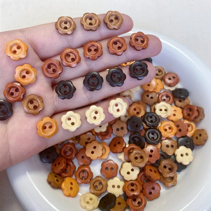 10Pcs/Set Wooden Flower Buttons for Clothing Needlework Scrapbooking Wooden Decorative Buttons for Craft Garment Accessories New