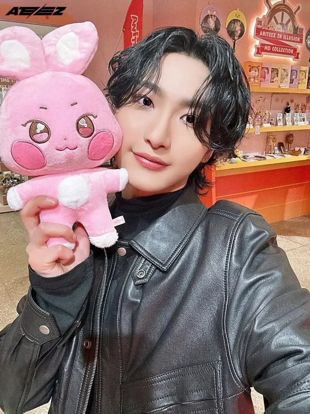 Peluche Kpop ATEEZ Aniteez, Bambole di Peluche Kawaii a Forma di Cartone Animato, Giocattoli Imbottiti Carini, Cuscini Decorativi per la Casa, Regali