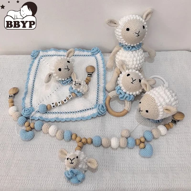 Anello educativo per la dentizione del neonato Giocattolo per la dentizione del bambino Cartoon Agnello pecora Anello di legno Sonaglio Giocattolo di lana all'uncinetto Personalizza Asciugamano con catena ciuccio