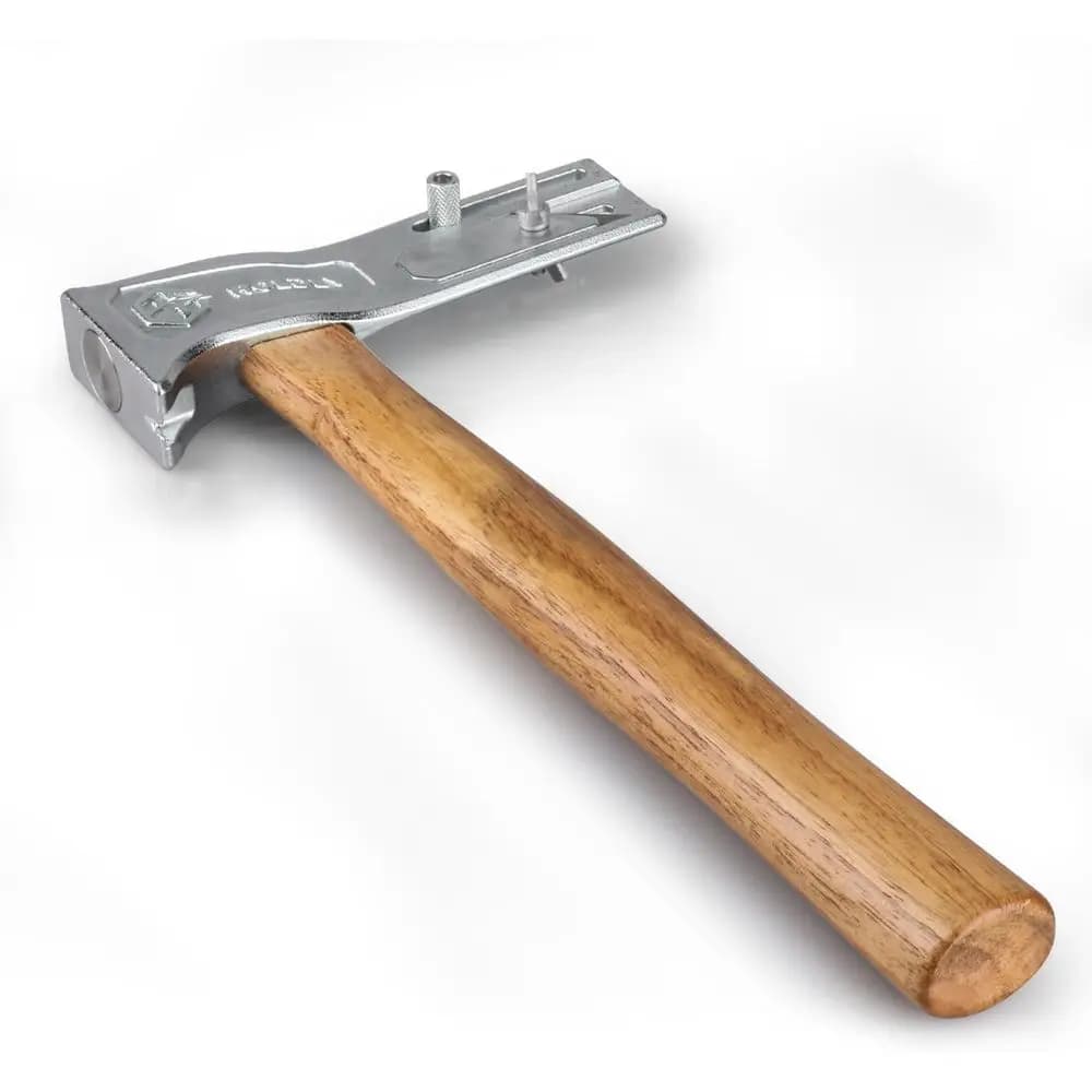 Versatile Magnetic Roofing Hammer for Rapid Nail and Tile Installation