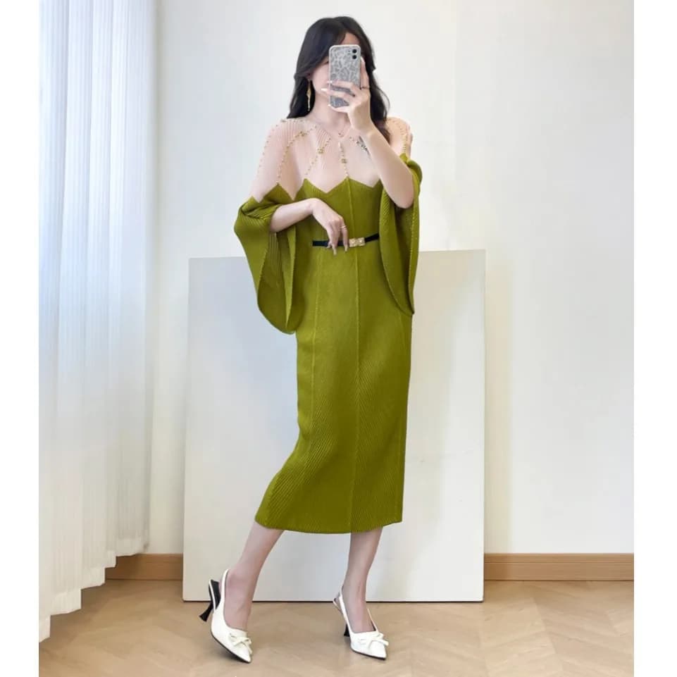 Color Block Beaded Batwing Sleeve Pleated Dress Waist Cinched Loose Dragon Scale Pleat Elegant Long Skirt with Belt Women's D...