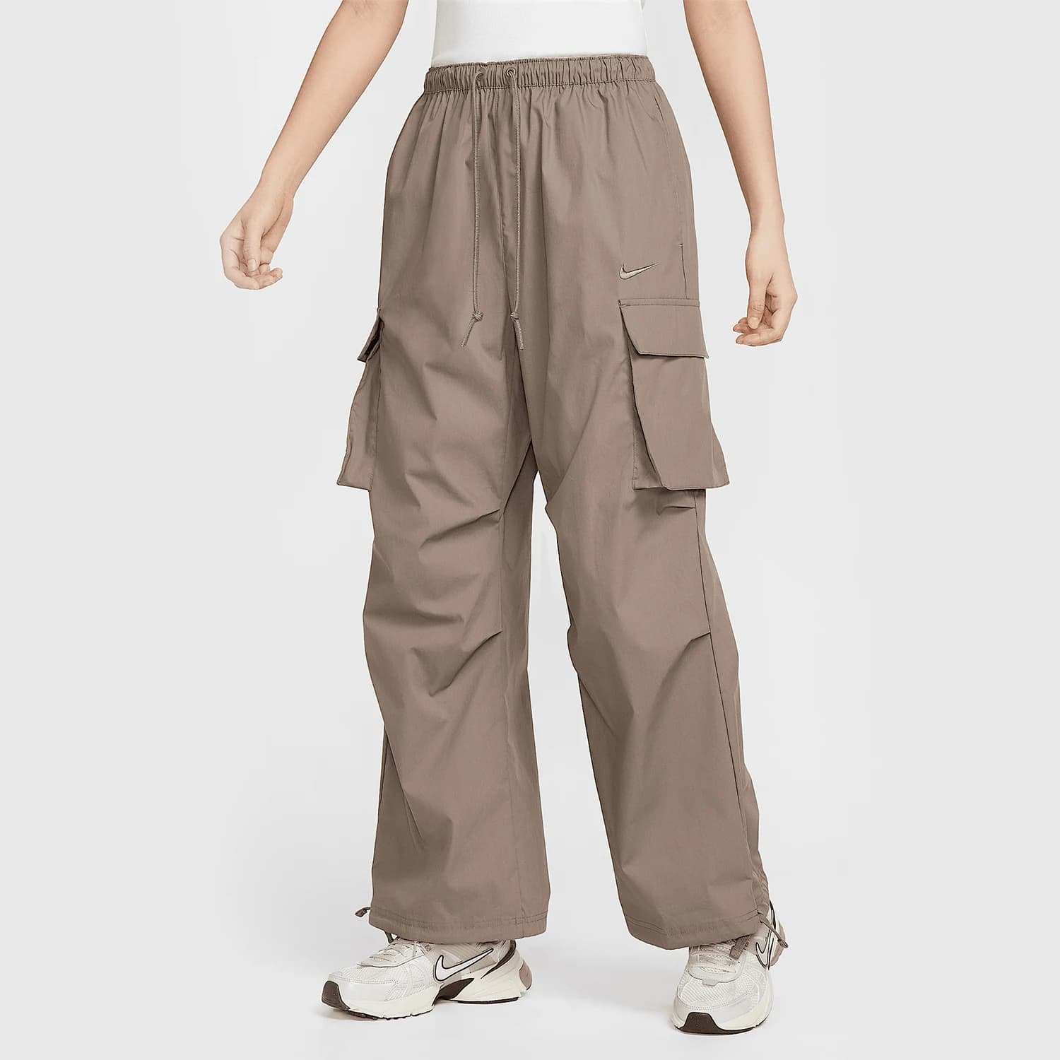 Pantaloni cargo a gamba dritta da donna Nike Sportswear IF0392-214