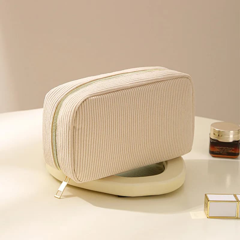 Customized Silk Velvet Makeup Organizer Bag Portable Large Capacity Cosmetic Pouch For Daily Travel Outdoor Going Out Cosmetics