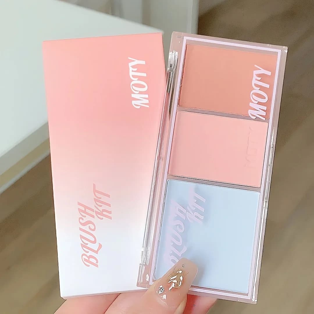Blush, three-color dull, potato mashed, fine powder, easy to use, color, vitality girl, small and portable