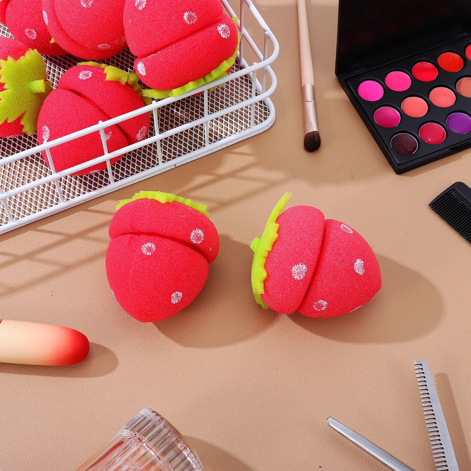 10 Pieces Bigodini in Shape of Strawberry No Heat for Natural Rhythms and Moisturines, Nocturnal Hair Rollers for Women, Styling No Heat