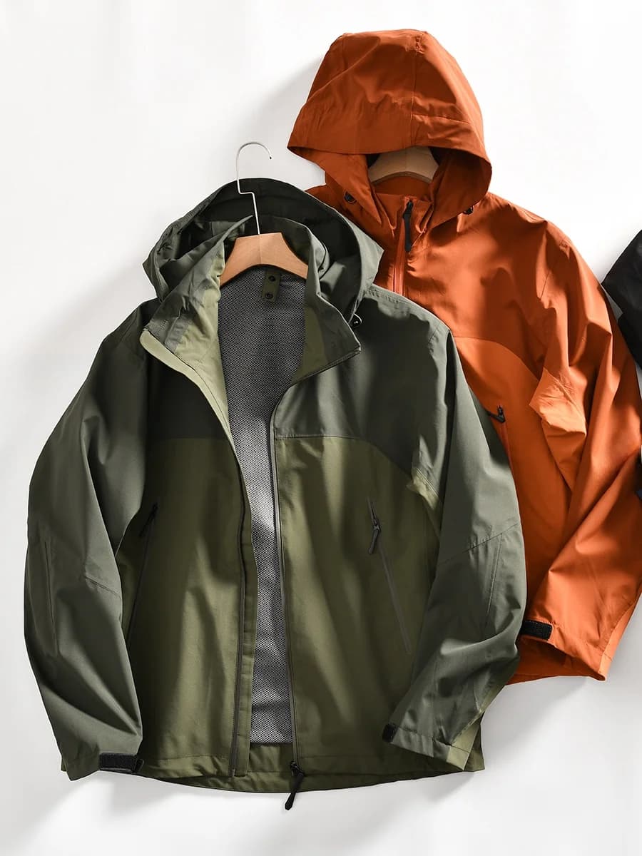 Outdoor Men's Fleece Softshell Jacket Windproof Waterproof Spring Youth Popular Polyester Fiber Long Sleeve Zipper Closure Coat