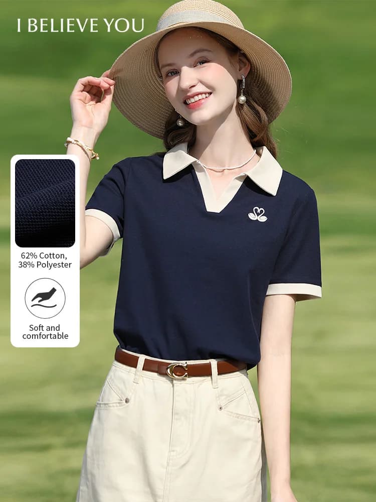I BELIEVE YOU T-shirt traspirante con colletto polo blu a contrasto Top estivo 2025 T-shirt casual con ricamo cigno bianco con scollo a V 2252015970
