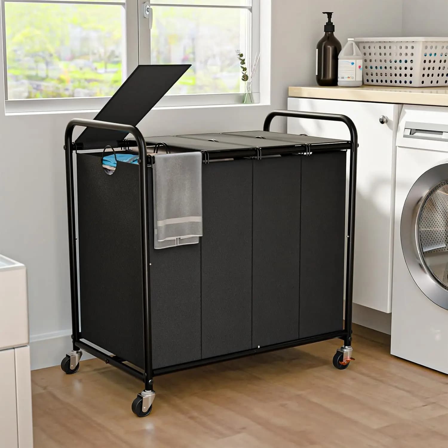 Basket for 4 Parts with Wheels Lockable, Cover and Bags Removable for the Classification and Storage of Clothes