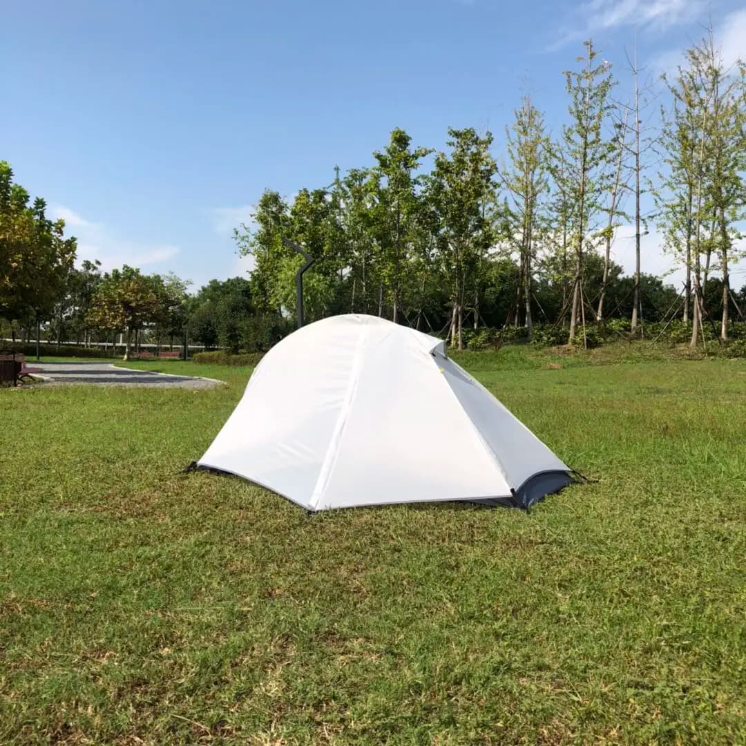 Tende ultraleggere e facili da trasportare per avventure solitarie, perfette per escursioni, campeggio e viaggi minimalisti, ideali per avventure