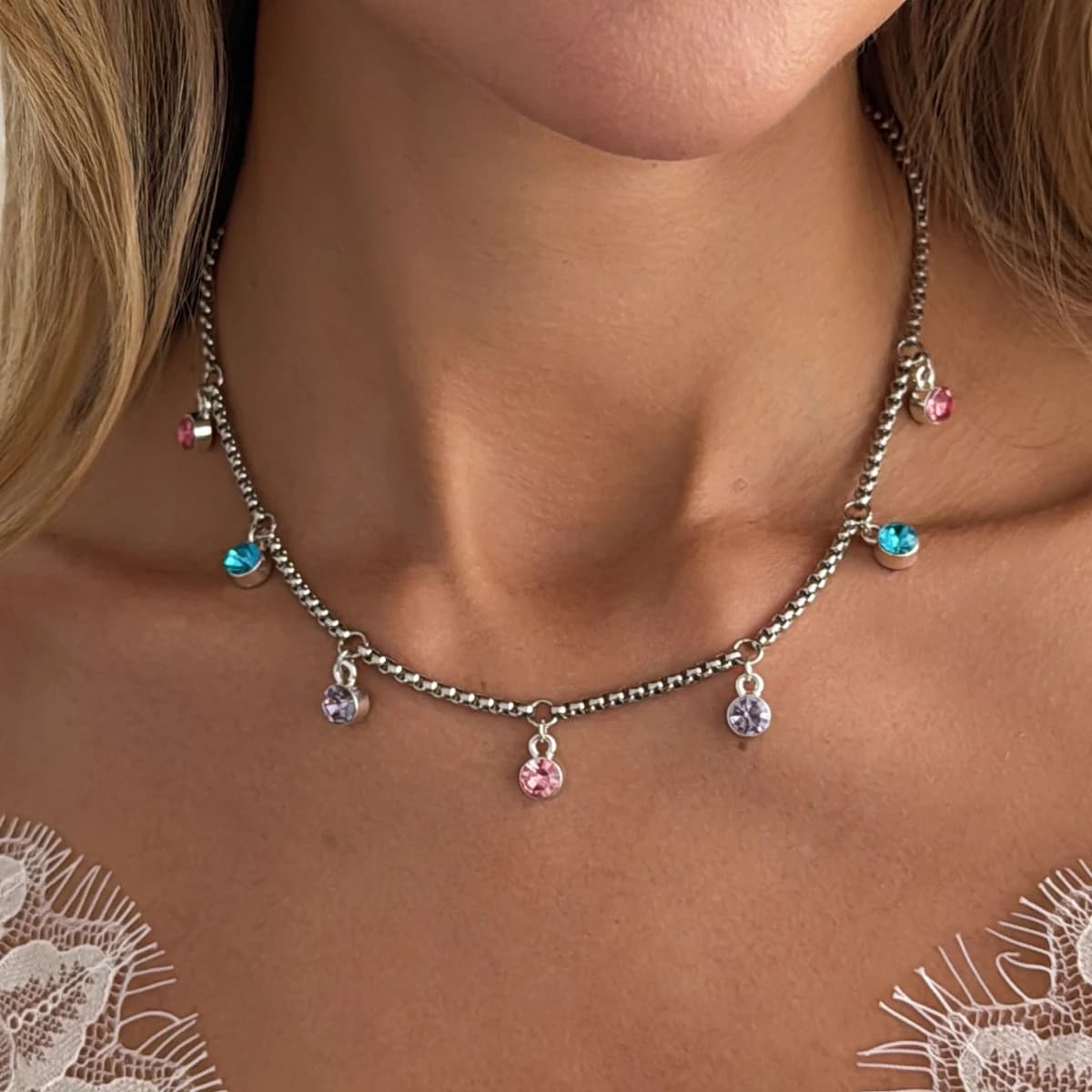Ingemark Sweet Colorful Rhinestones Pendant Choker Necklace for Women Cute Adjustable Clavicle Chain Y2K Jewelry Accessories