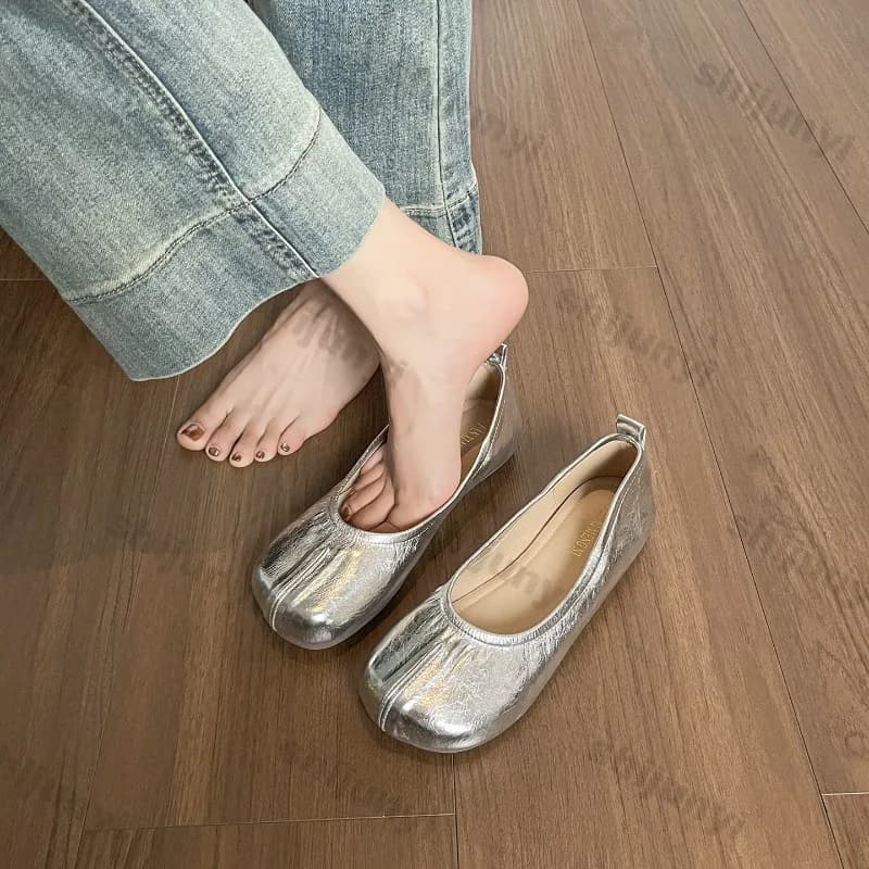 Tabis Scarpe da Donna 2026 Estate Nuova Moda Plus Size Punta Rotonda Slip on Mocassini Comodi Antiscivolo Suola Morbida Casual Appartamenti