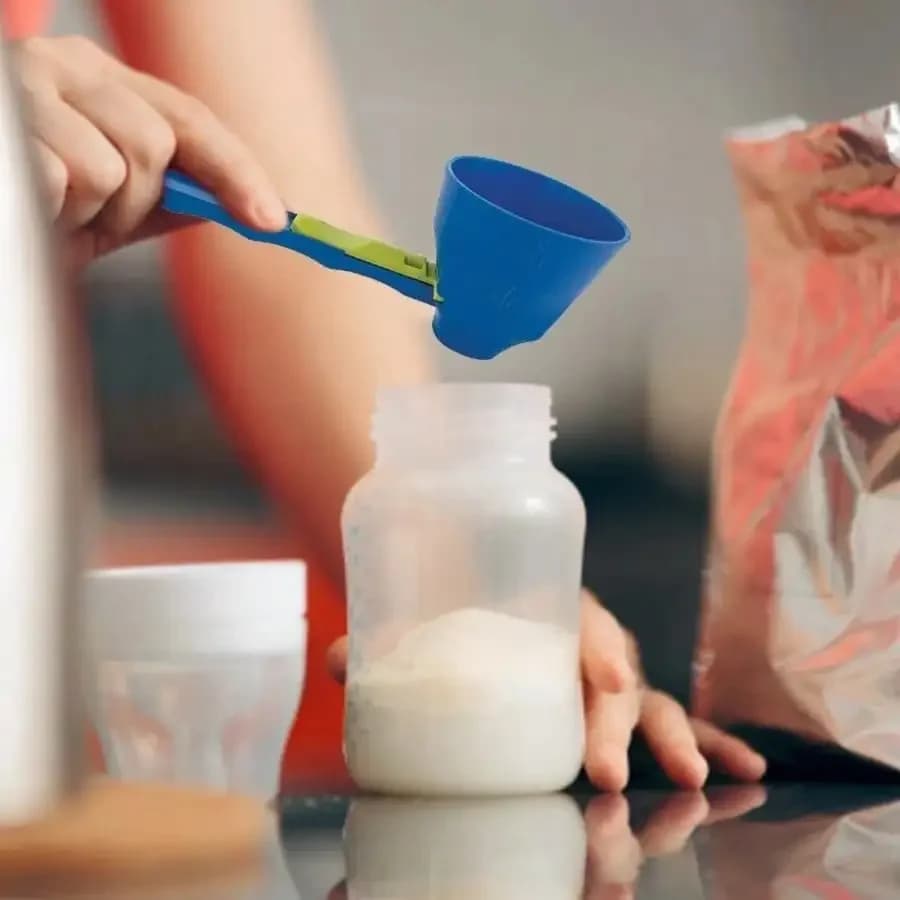 1 Pezzo Dosatore a Imbuto per Proteine Senza Disordine, Dispenser Portatile per Integratori per Borracce Shaker, Imbuto per Nutrizione da Palestra On-the-Go