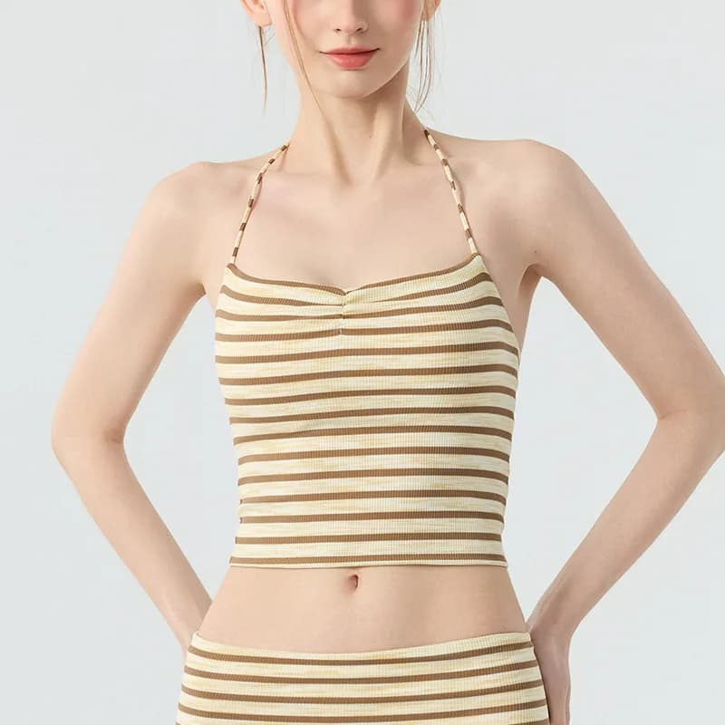 Contrast striped three-quarter fitness shorts for outdoor cycling, elasticized, with sleeveless sports bra and chest padding