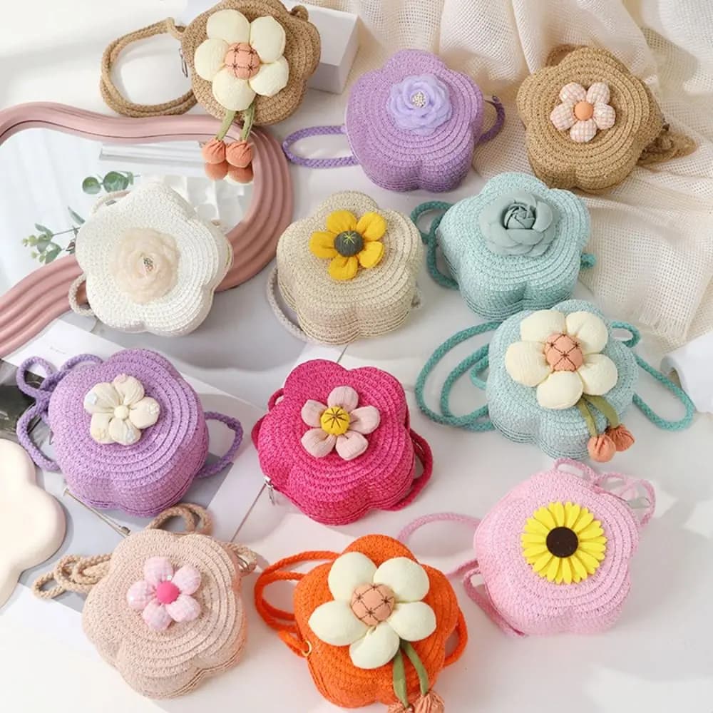 Small straw shoulder bag for children woven with cute flowers, baby bag, mini handmade beach round bag