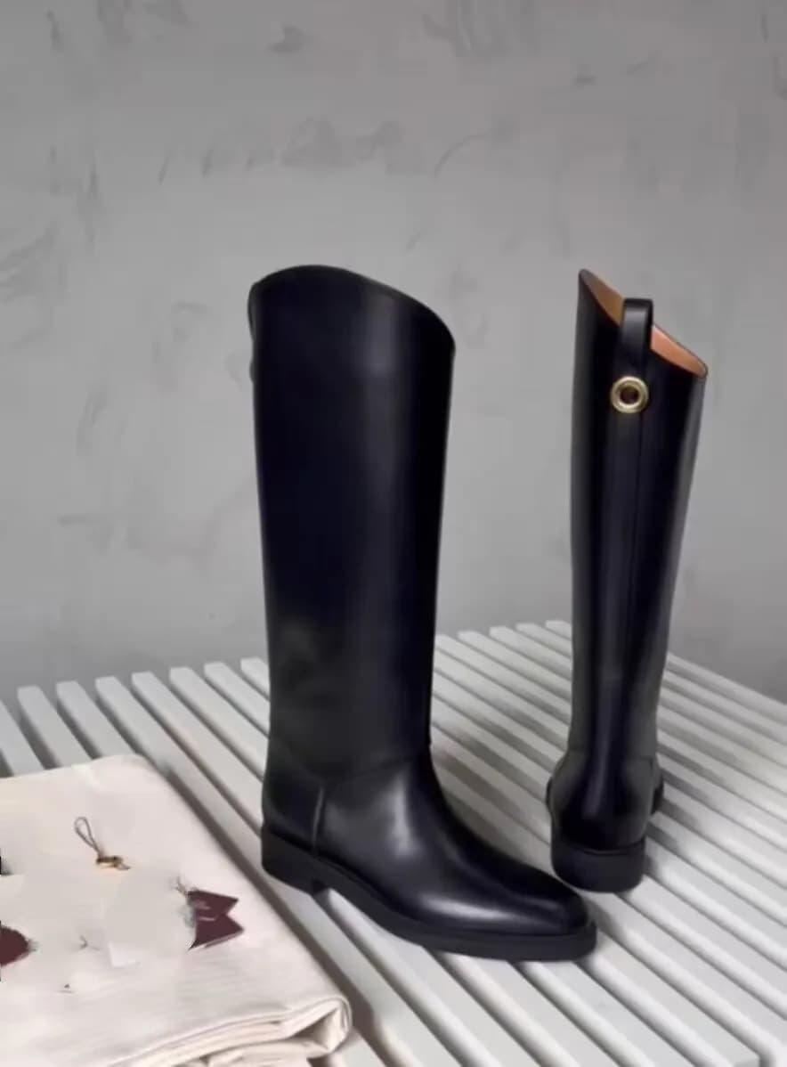 Inverno Nuovo in Appartamenti Stivali alti al ginocchio in pelle Vendita calda Nero / Vino Rosso Stivali da cavaliere con punta tonda da donna Scarpe causali di design di lusso