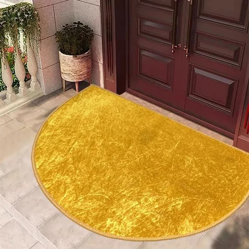 Solid gold velvet semicircular entrance carpet, non-slip, elegant and soft design for the entrance door