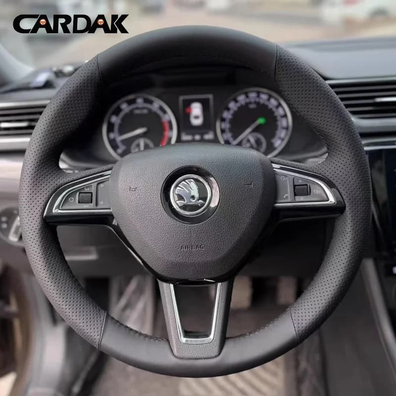 Coprivolante per auto in pelle nera per Skoda Fabia Citigo Karoq Rapid Kodiaq Scala Octavia Roomster Superb Yeti 2013-2019