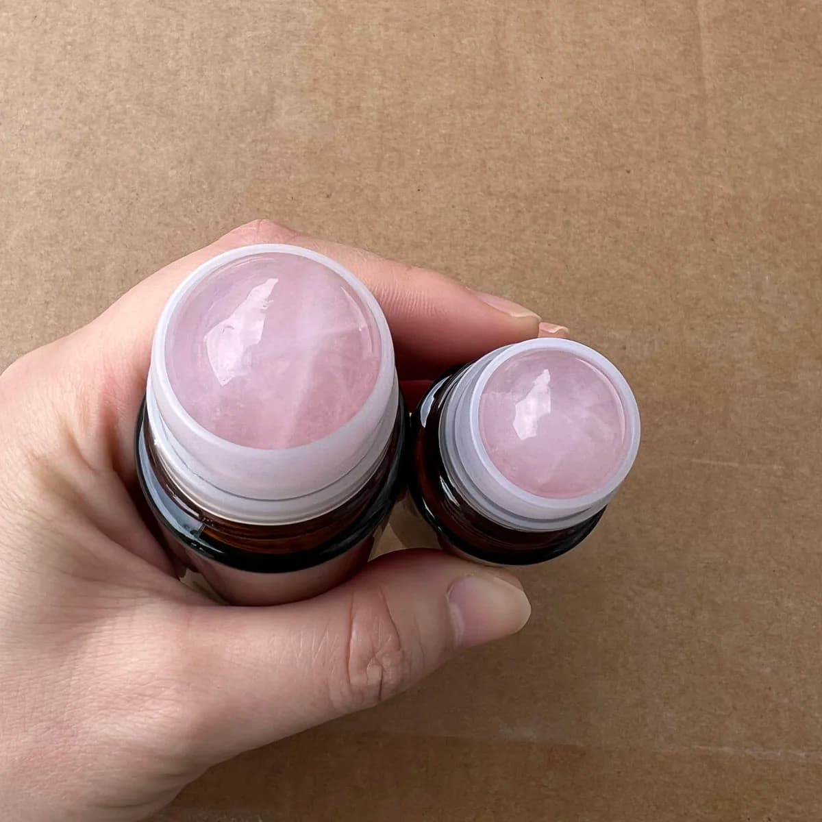 30ml 50ml Amber / Clear Glass Bottle Natural Rose Quartz Extra Large Crystal Gem Roller Ball Roll On Perfume Oil Bottle Underarm