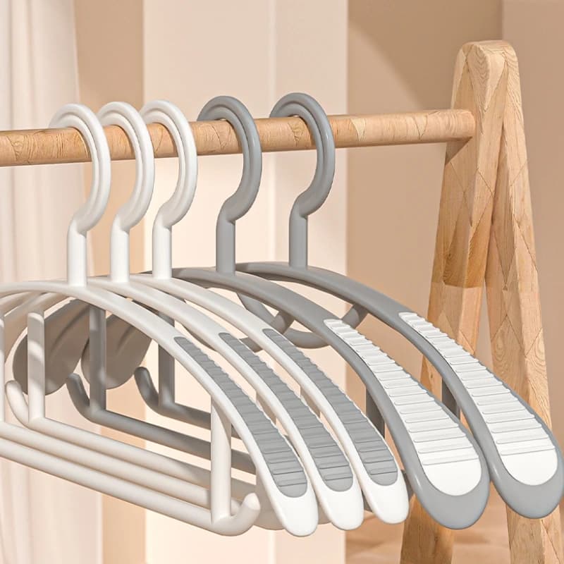 Non-slip clothes hanger for domestic use, 10 pieces, plastic clothes rack with thick and wide shoulders, used to hang clothes