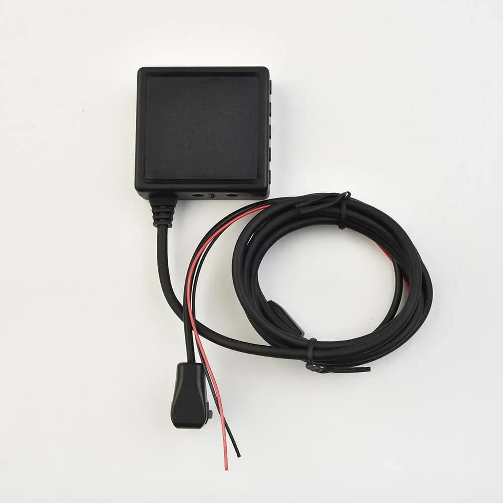 Adattatore Audio BT 5.0 per Radio Marine con Interfaccia IP-BUS, Ingresso AUX, Supporto per Lettore USB e Riproduzione Schede