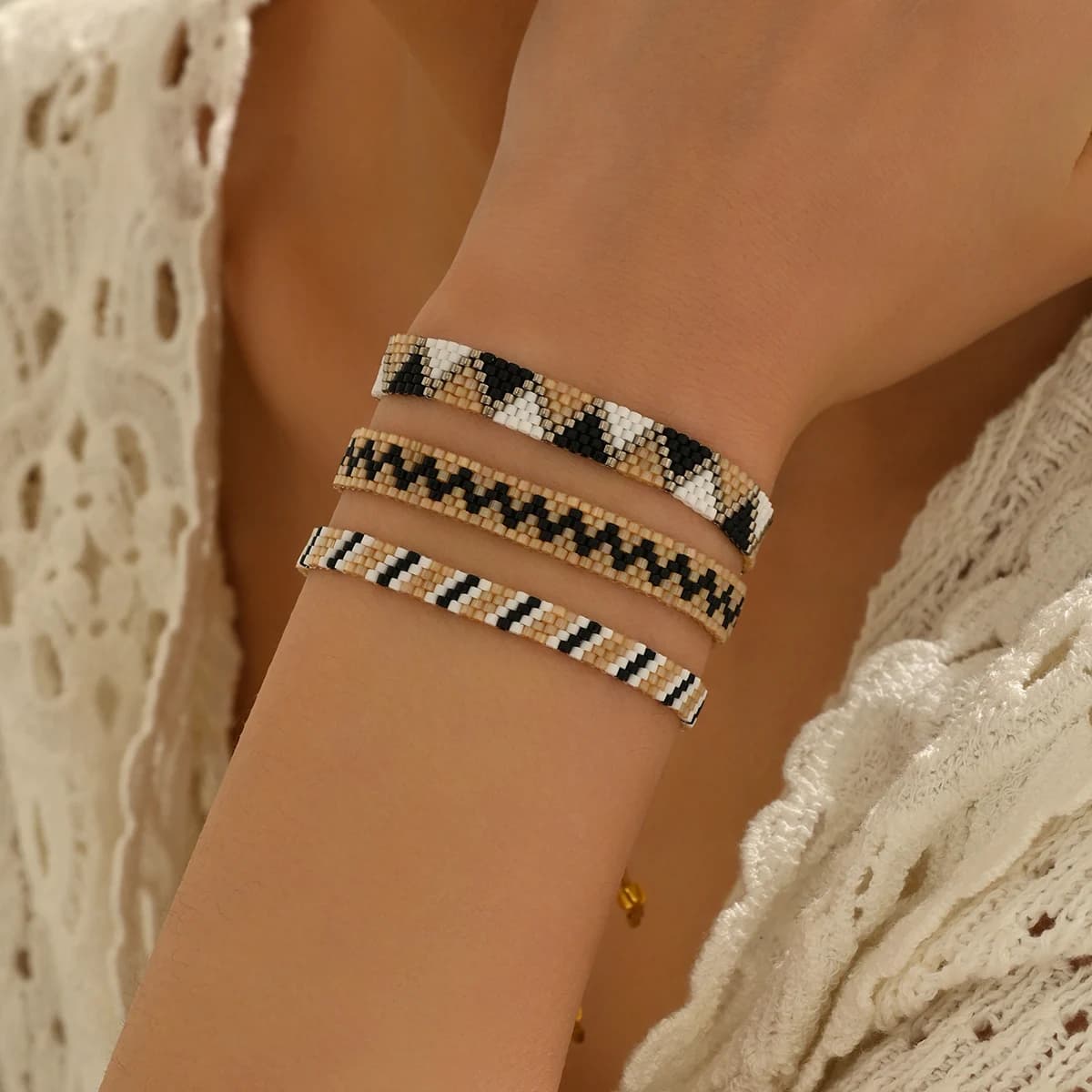 ZHONGVI Weaved Bohemian Geometric Design Bracelet Set Handmade Friendship Miyuki Seed Bead Bracelet Shiny Loom Bead Jewelry
