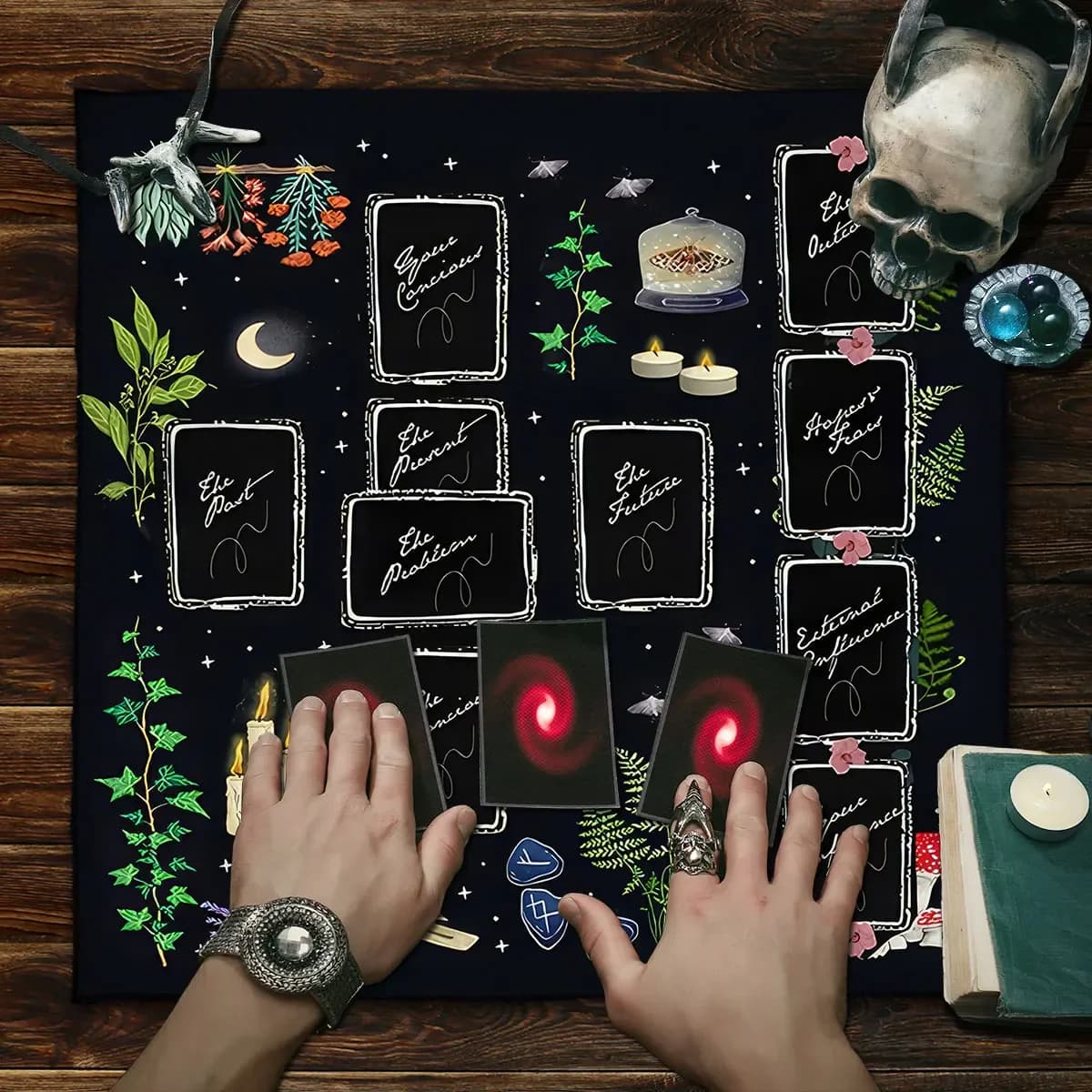 Tovaglia per carte dei tarocchi con croce celtica stellata Fiori Panno per altare Pendolo pagano Stregoneria Tappetino per carte di astrologia per la decorazione della casa