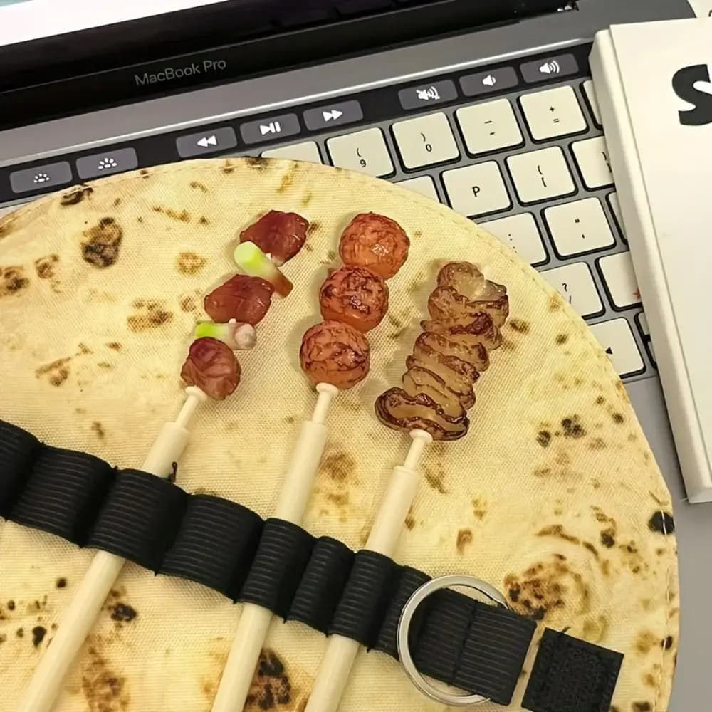 Astuccio Creativo a Forma di Pancake Volante in Tela, Design Divertente a Burrito, Resistente alle Macchie