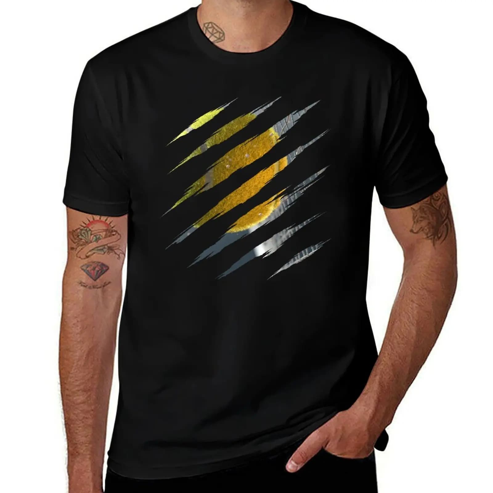 T-shirt con motivo sportivo a forma di racchette da tennis e palline da tennis per giocatori, design casual e semplice, a maniche corte