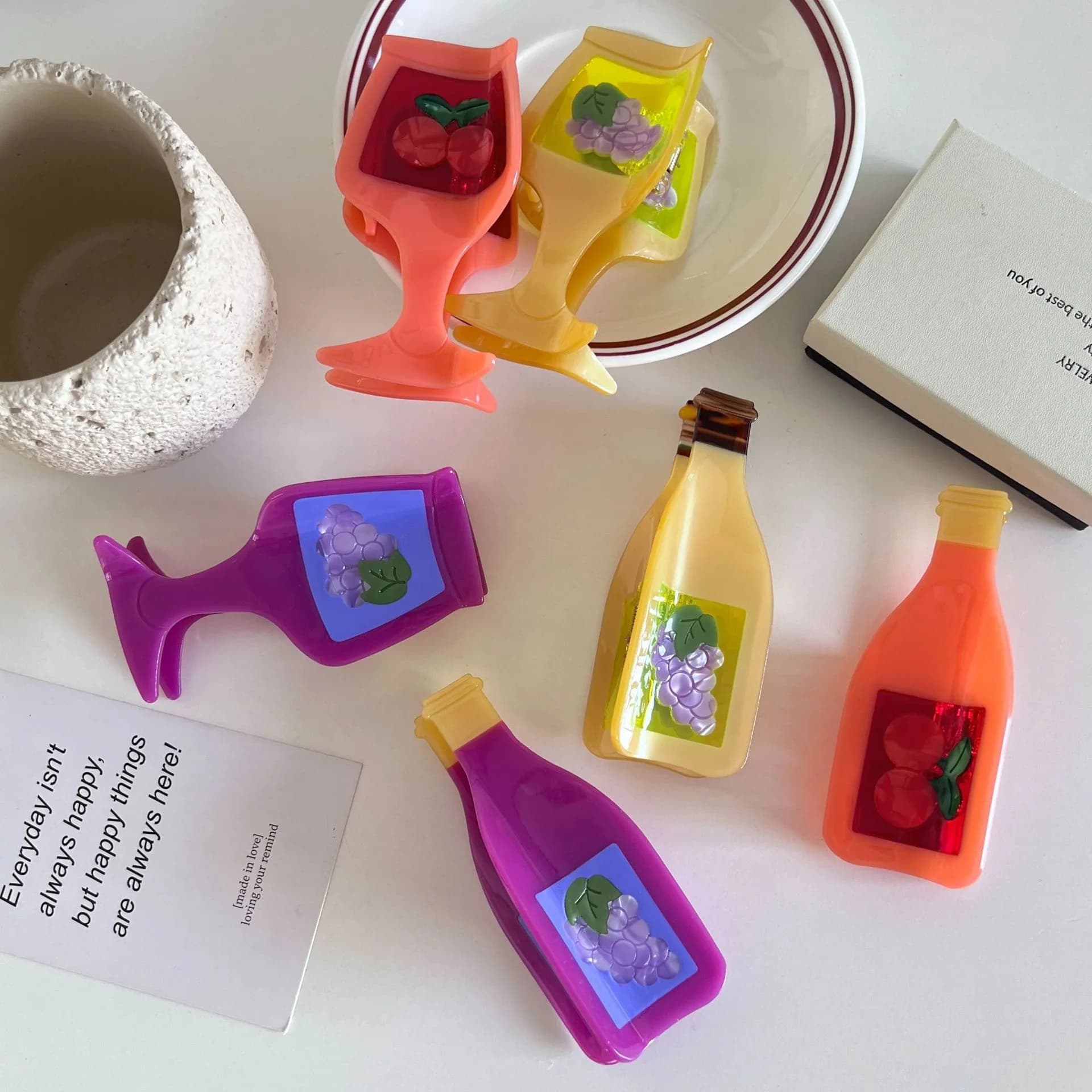 Nuovo stile creativo bottiglia di bevande artiglio per capelli in acetato carino vetro di vino forma artiglio clip per donne ragazze accessori per capelli regalo 2025