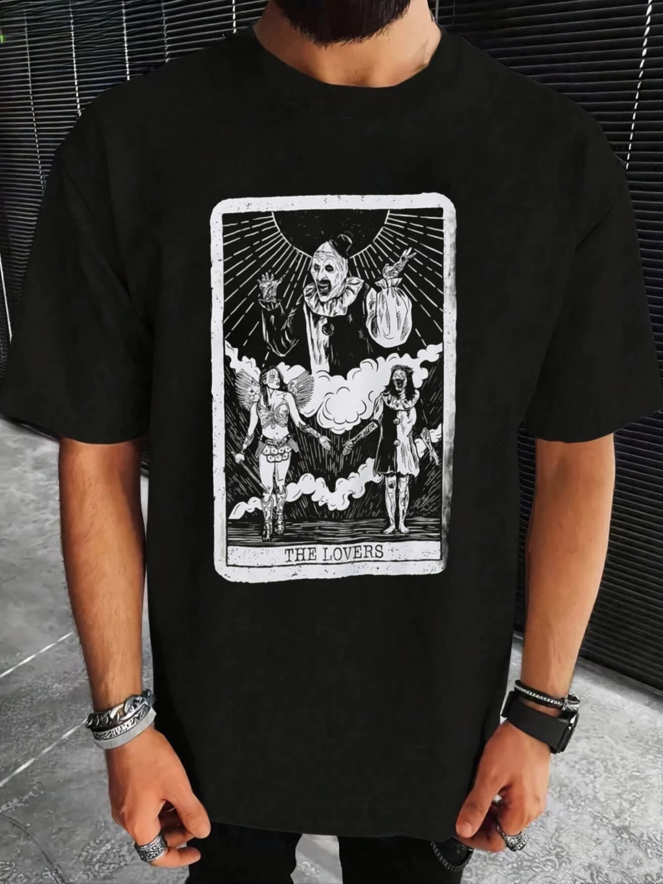 T-shirt da uomo con motivo clown horror ispirato al film 'Nightmare', maglietta nera in stile gotico per Halloween