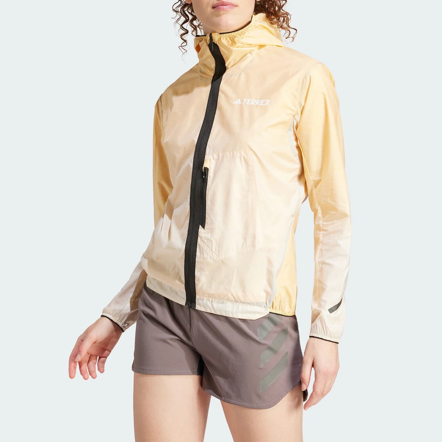 Giacca con cappuccio da donna Adidas Originals Outdoor Trail Running IN2908