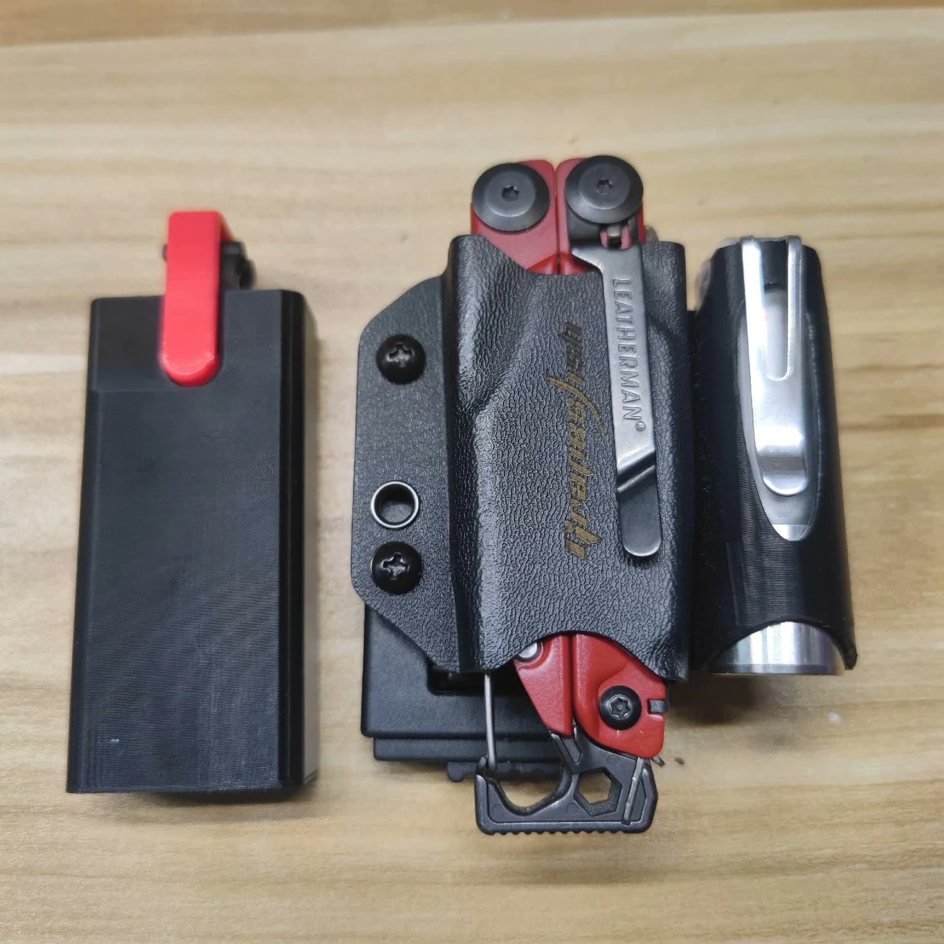 Set di 21 Punte Leatherman con Porta-Punte a Estrazione Rapida, Custodia Universale per Utensili Multiuso Leatherman