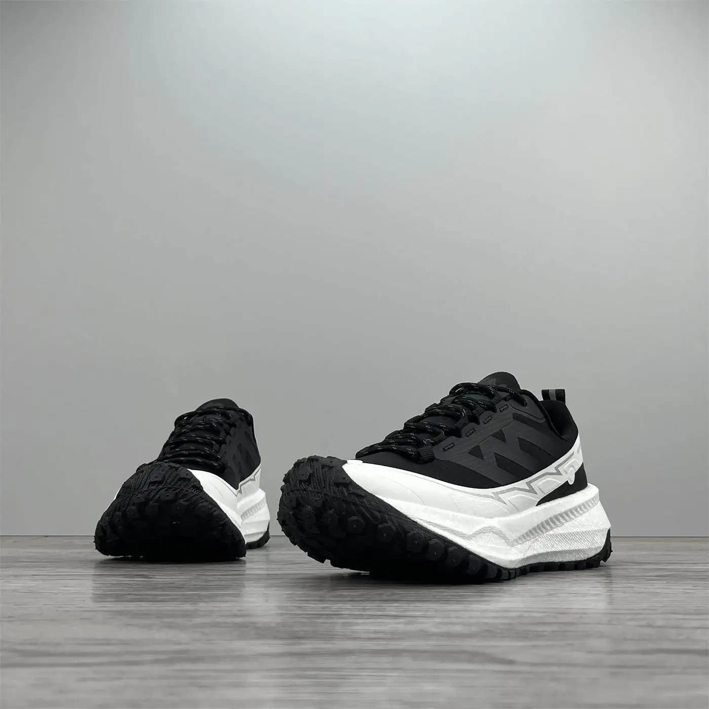 Scarpe da Corsa Leggere e Traspiranti in Mesh per Uomo - Sneakers Atletiche Casual Antiscivolo per Sport all'Aperto e Jogging