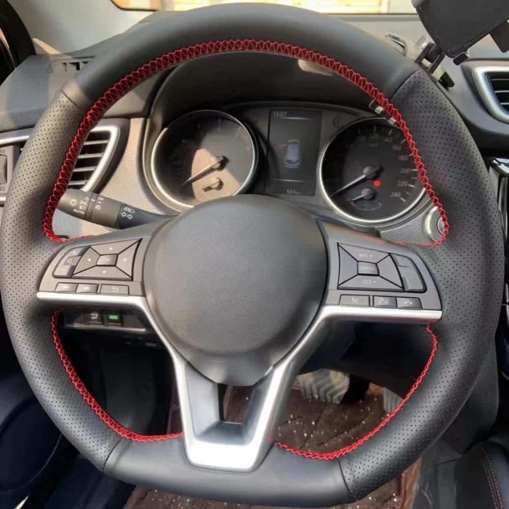 Custom anti-slip microfiber leather car cover for Nissan Kicks X-TRAIL March Rogue Qashqai Avant steering wheel Wrap