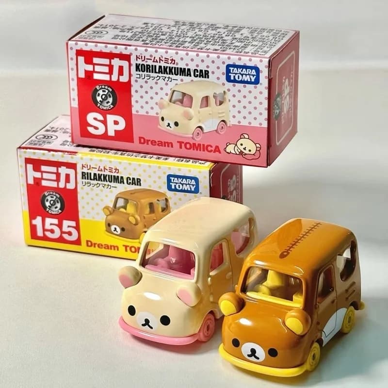 TAKARA TOMY Modellino Auto in Lega Dream Tomica N. 155 Rilakkuma R09 Peko Chan, Mini Veicolo Diecast Cartoon, Simpatica Figurina Anime