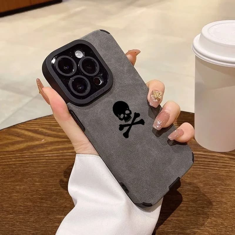 Fashion Matte Black Skull Phone Case for iPhone 17 16 15 14 13 12 11 Pro Max 17 Air X XR XS 7 8 Plus SE2 Faux Leather Cover