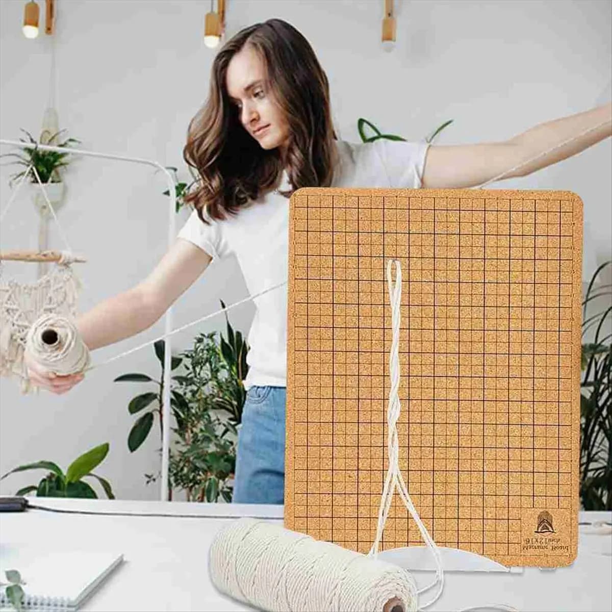 AA77 NEW Macrame Board 12x16 Inch Macrame Board and Metal Adjustable Holder for Braiding Cording Bracelet Creating