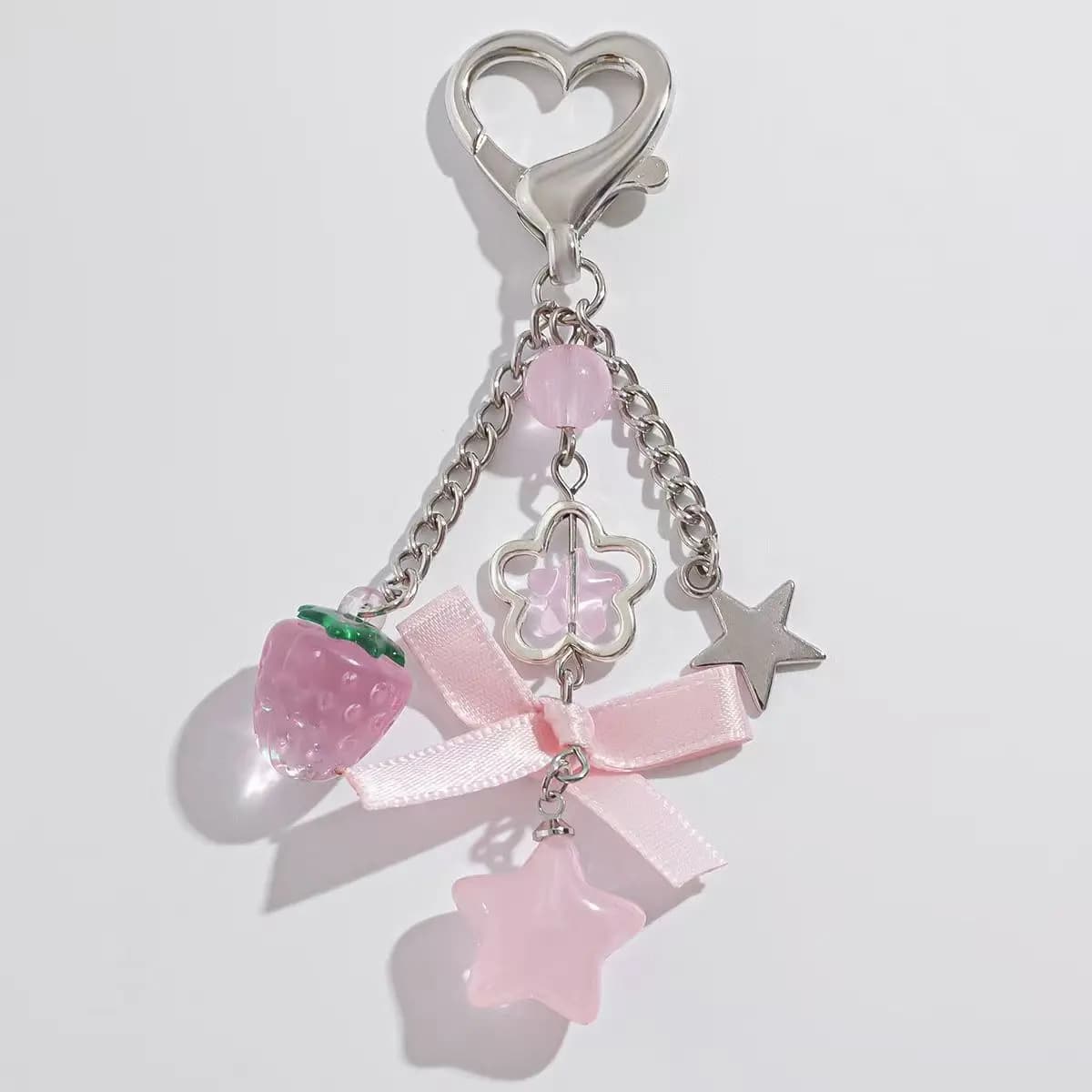 Original Ins-Style Handmade Strawberry Star Phone Strap Charm – Sweet Cute Pendant for Card Albums & Planners, Versatile Decoration for Bags & Pencil Cases, Delicate Artistic Gift for Girly Style Lovers