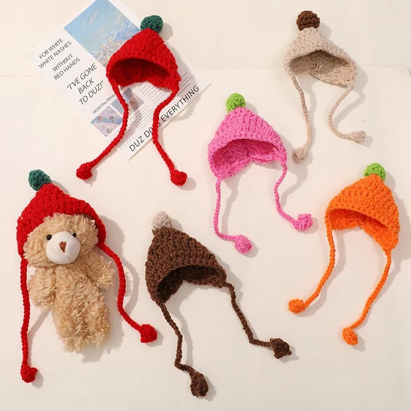 Simpatico cappello per bambola per casa delle bambole Mini cinghie Gancio intrecciato fatto a mano Copritesta in lana lavorata a maglia Cartone animato Decorazione per bambola fai da te Giocattolo per bambini