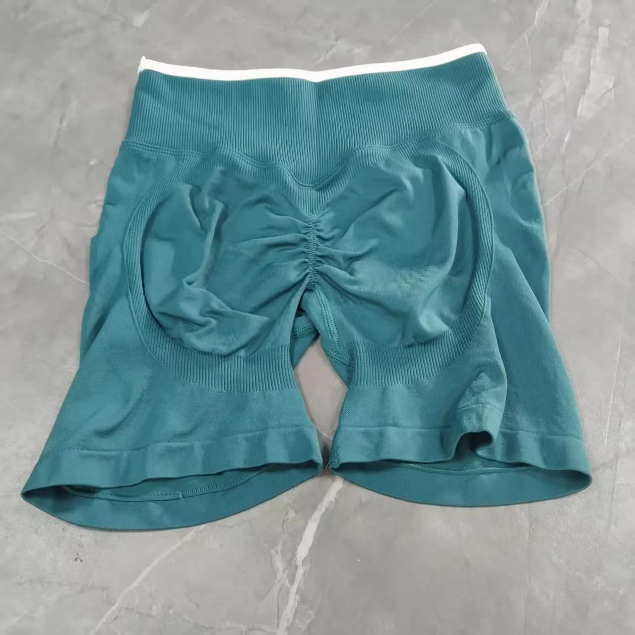 Pantaloncini Yoga Donna Seamless Color Block, Slim Fit Effetto Push-Up per Allenamento Corsa e Fitness L0G0