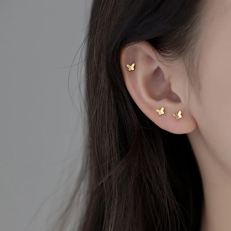Nuovi Orecchini a Perno Minimalisti a Forma di Farfalla, Graziosi Accessori per Piercing, Semplici Gioielli in Oro/Bianco