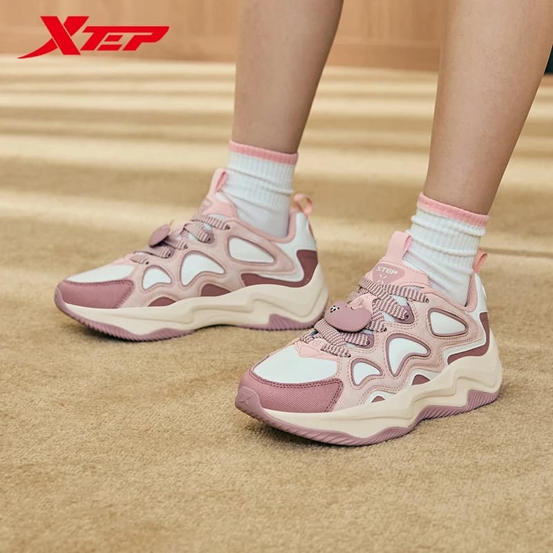 Xtep Lightning 5.0 Scarpe da skateboard da donna Inverno Leggero con suola spessa Tendenze della moda Scarpe da ginnastica casual 976418320035
