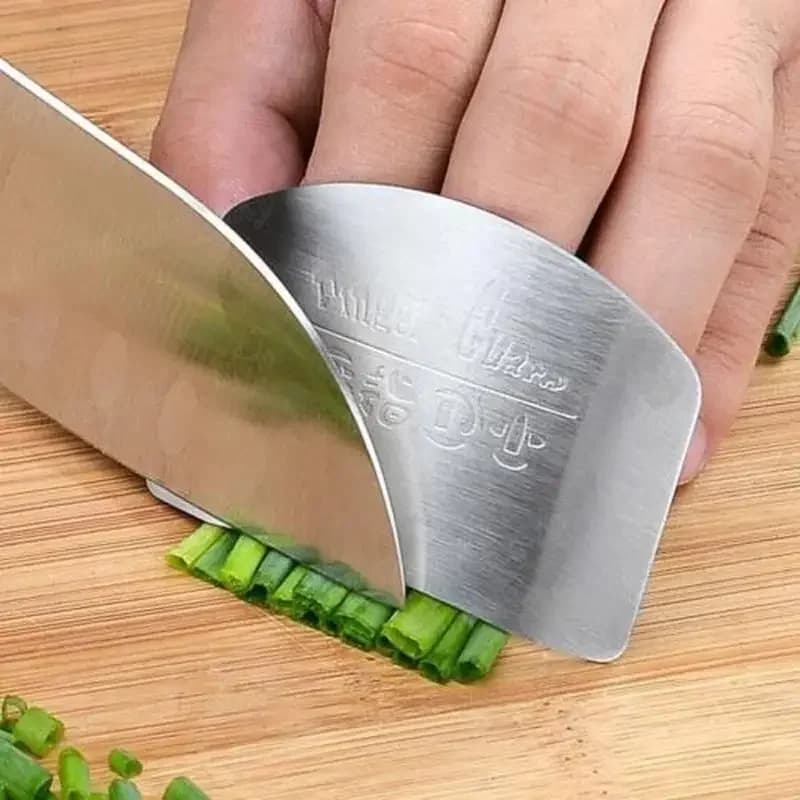1 piece stainless steel kitchen tool, finger guard, cut knife, safe protection
