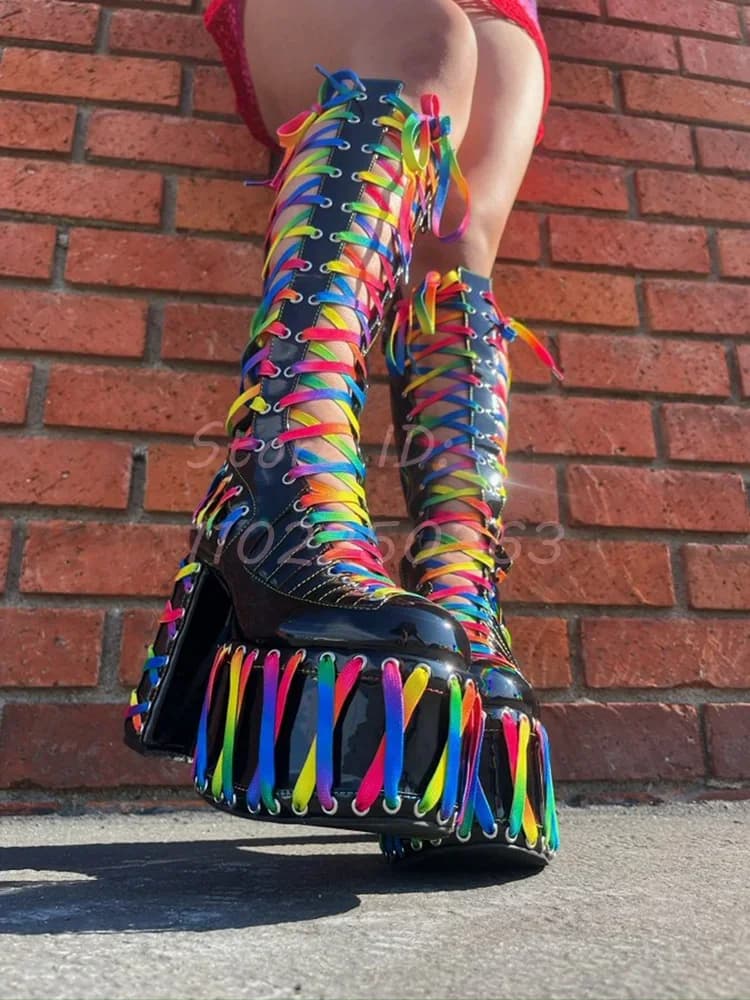 Stivali Rock Rainbow Riband Knight con punta tonda, lacci in pelle, allacciatura incrociata, tacco quadrato, altezza al ginocchio, Nuova Collezione 2024, Scarpe da Donna alla Moda