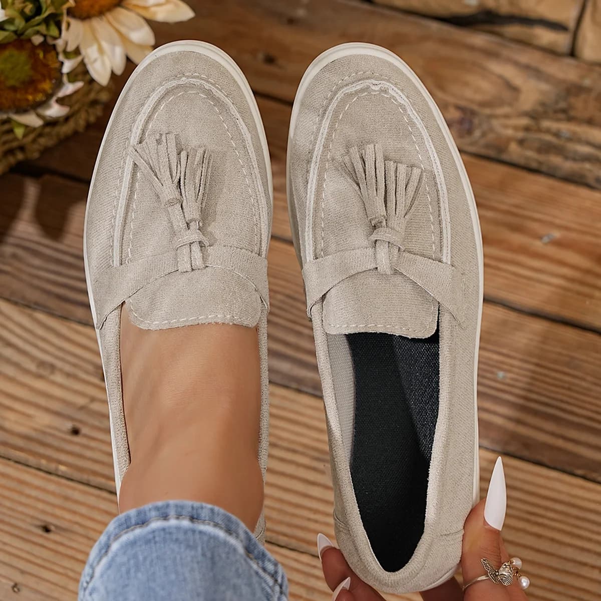 Mocassini da donna Daily Office Lady Concise Woman Flats Sneakers Nappe fatte a mano Decorazione Scarpe da donna Solid Casual Scarpe da barca