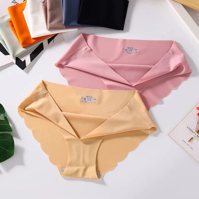 Mutandine semplici senza cuciture da donna Intimo morbido e sottile in seta leggera Mutande femminili comode Intimo femminile Femme
