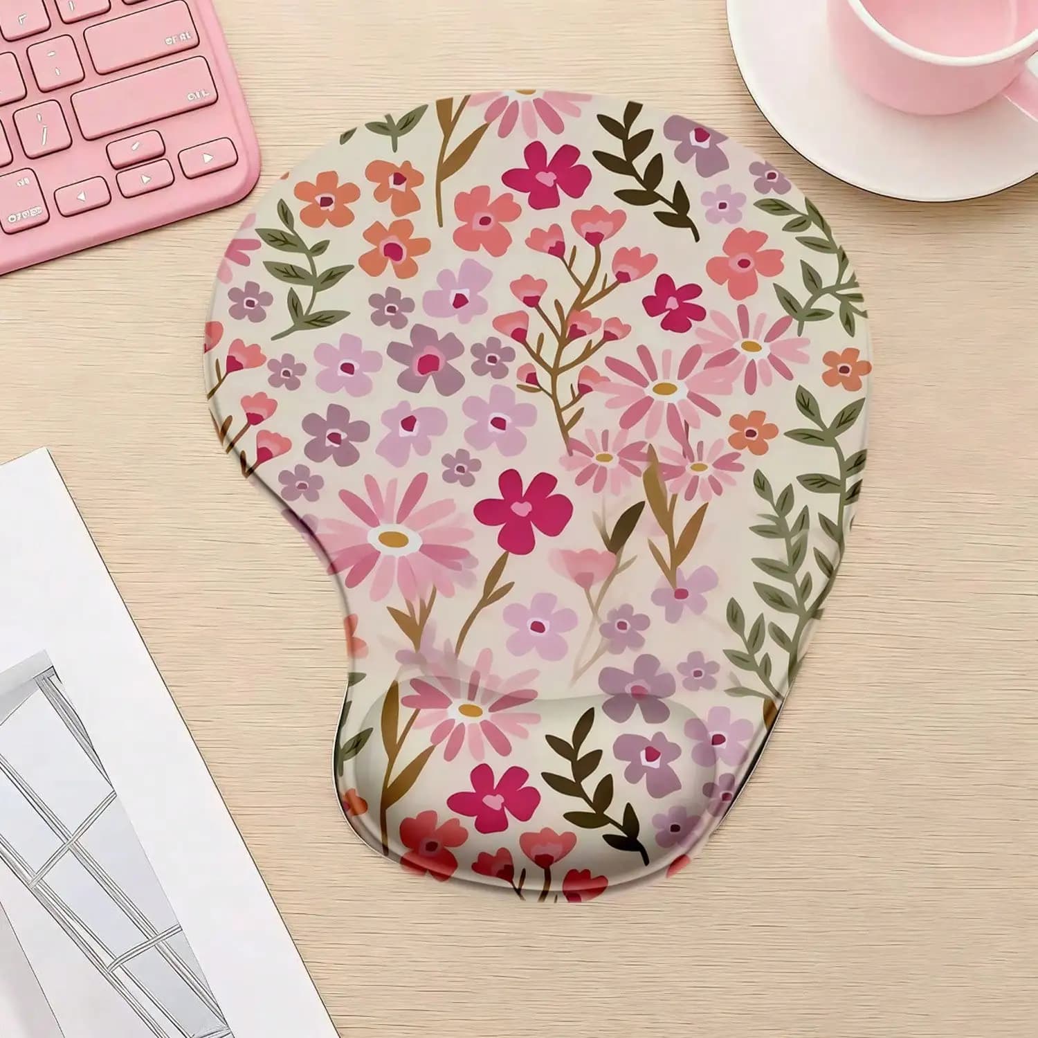 Desk Mat, Ergonomic Wrist Rest Mouse Pad Made Of Silicone Material, Nordic Style, Cute And Fresh Mouse Pad Design: Flowers, Grass, And Green Leaves. Office Supplies And Desktop Decoration, A Gift Suitable For All Seasons